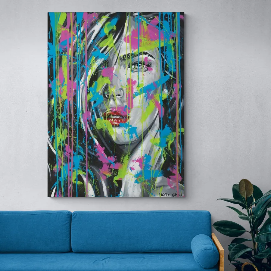 מוזה צבעונית